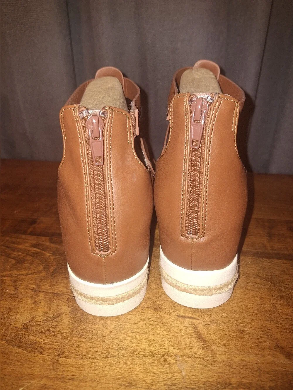 Women's Strappy Wedge Sandals - Brown